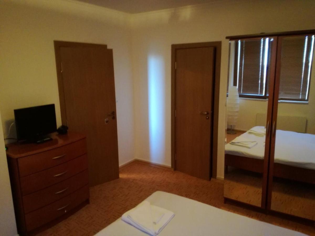 Grand Monastery Apart-Hotel パンポロボ エクステリア 写真